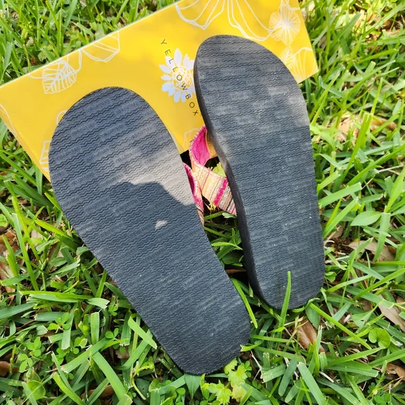 Yellow Box Oria Pink and Black Women's Sandals Flip Flops Size 8 - Picture 5 of 7